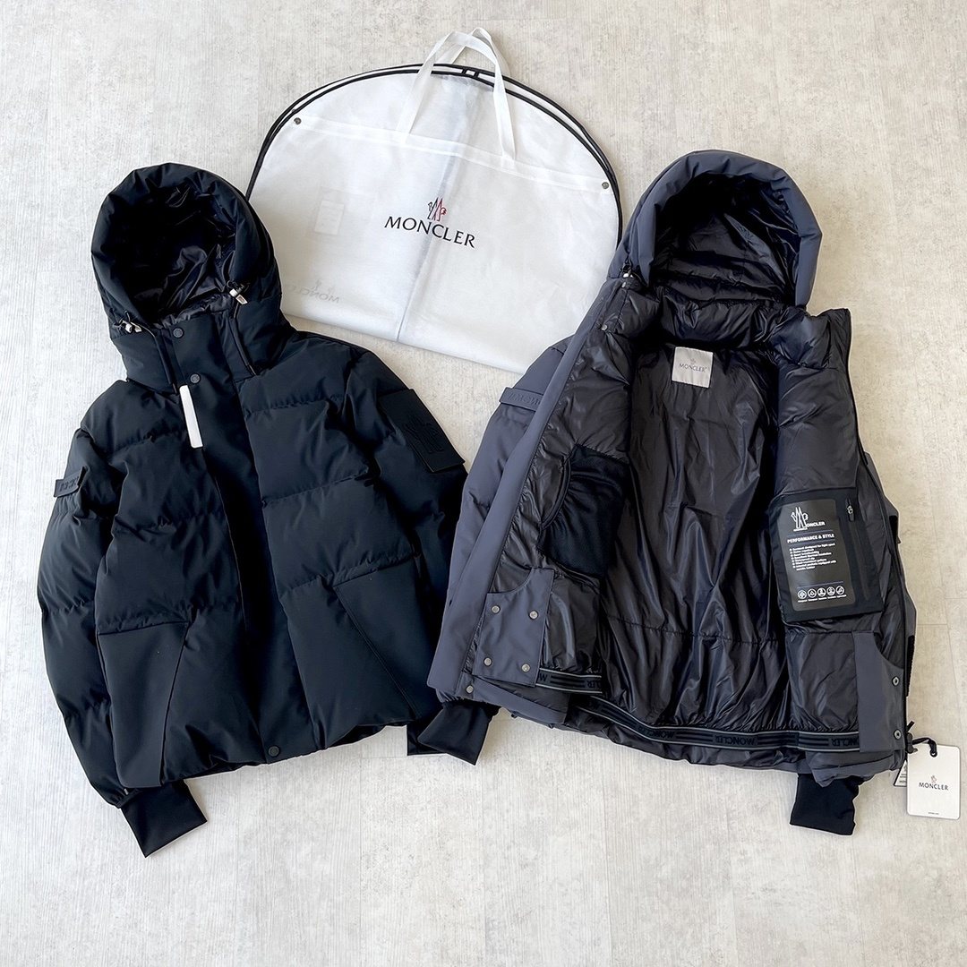 Moncler Hooded Quilted Puffer Coat — detail