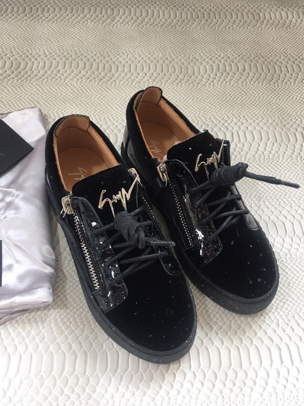 Giuseppe Zanotti Black Speckle Low-Top Sneakers — front