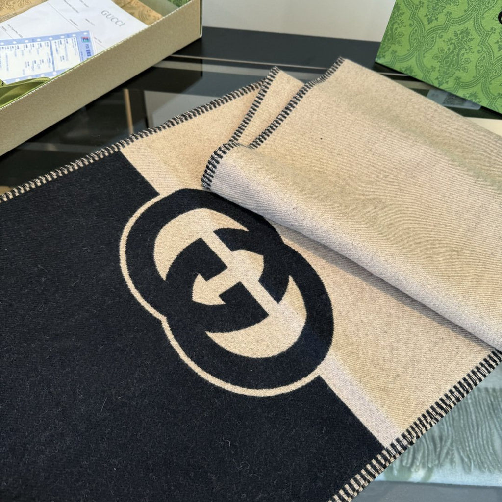 Gucci Black and Beige Fringe Scarf — side
