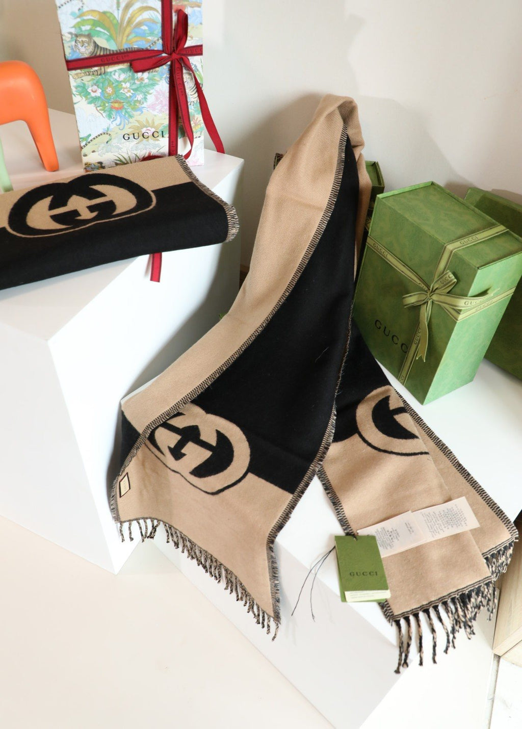 Gucci Beige and Black Fringed Scarf — side