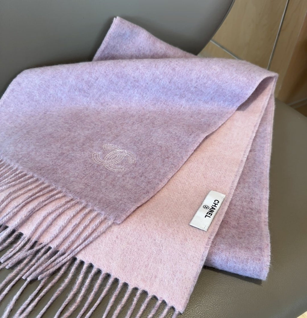 Chanel Two-Tone Fringed Scarf — detail