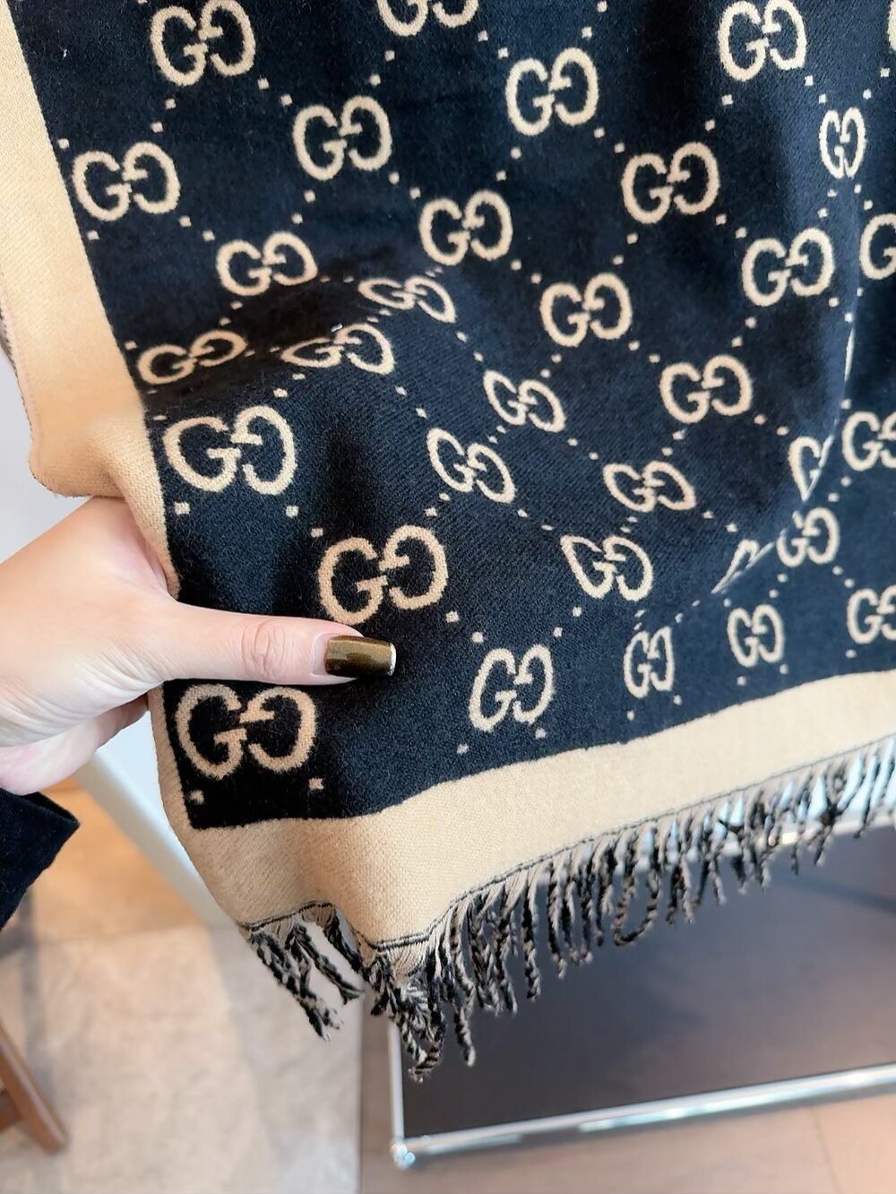 Gucci GG Fringe Scarf — detail