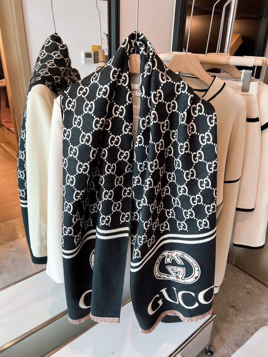 Gucci Jacquard Logo Scarf — hero