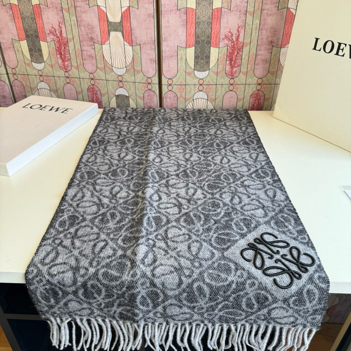 LOEWE Fringed Pattern Scarf — front