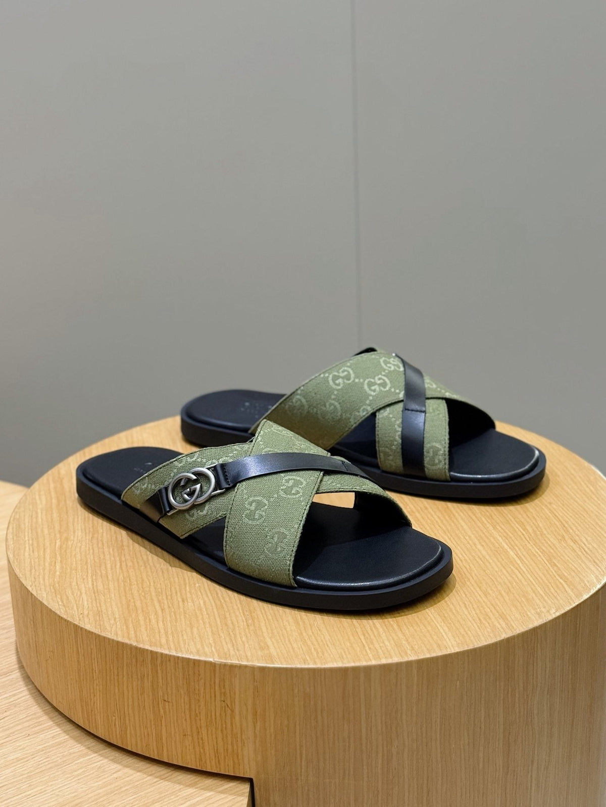 Gucci Crossed Strap Slide Sandals — front