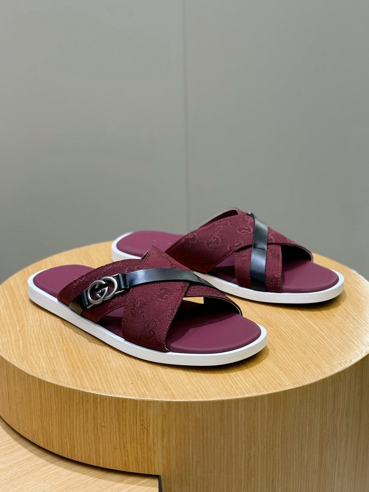 Gucci Crossed Strap Slide Sandals — front