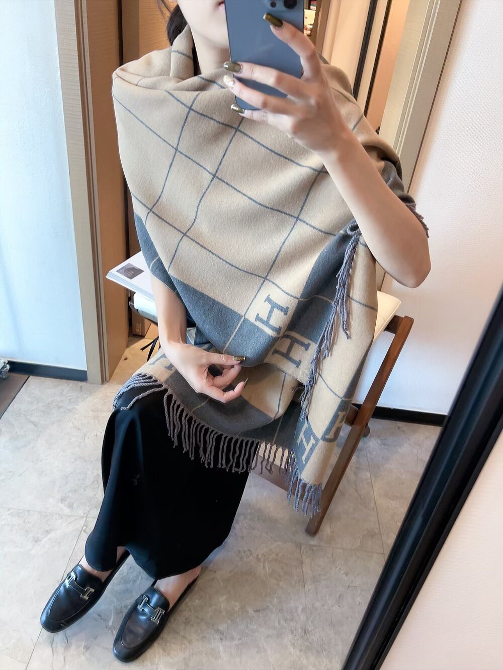 Fringed Grid Motif Scarf — model