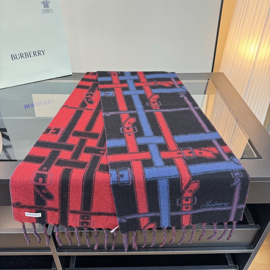 Burberry Geometric Fringed Scarf — front