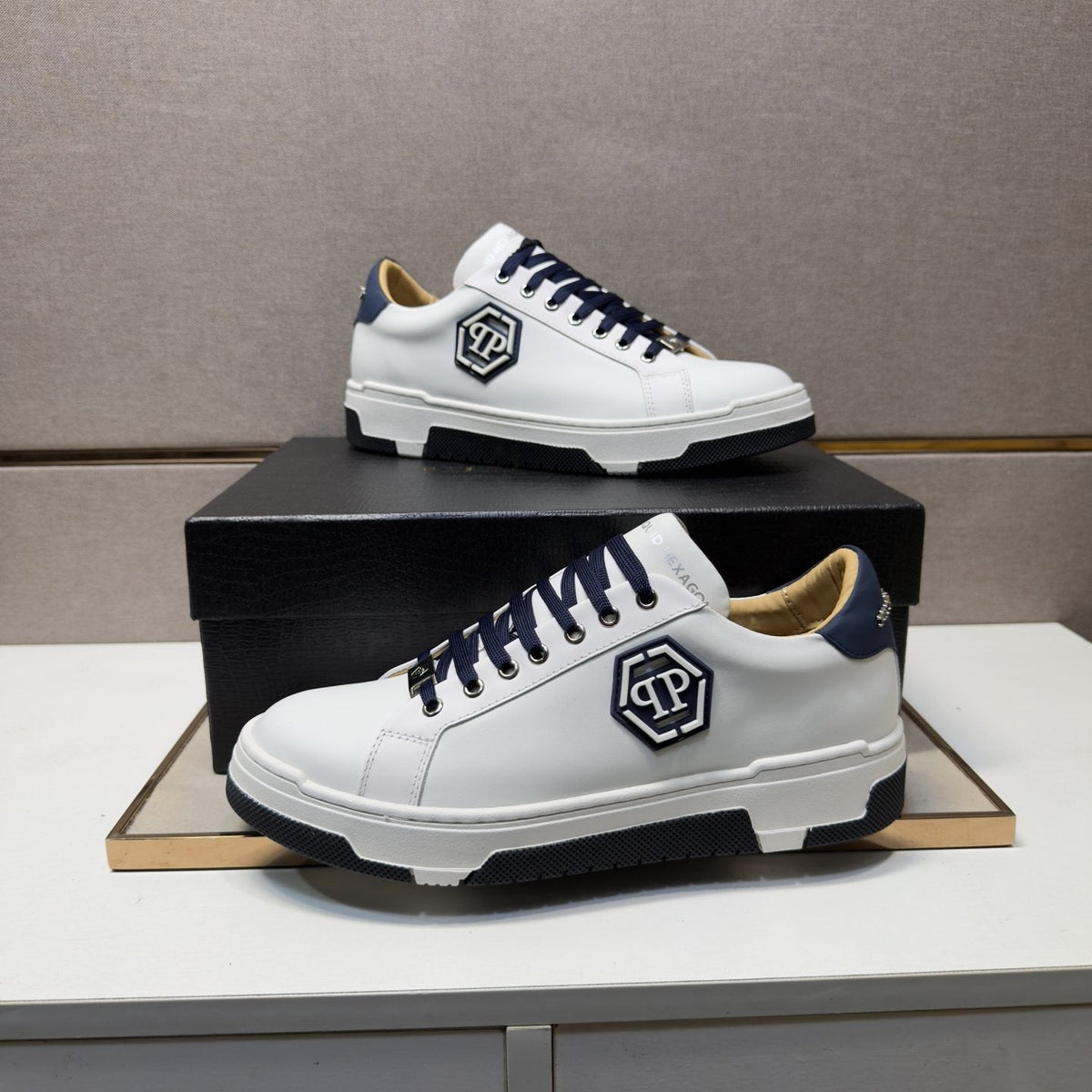 Philipp Plein Hexagon Emblem Sneakers — front