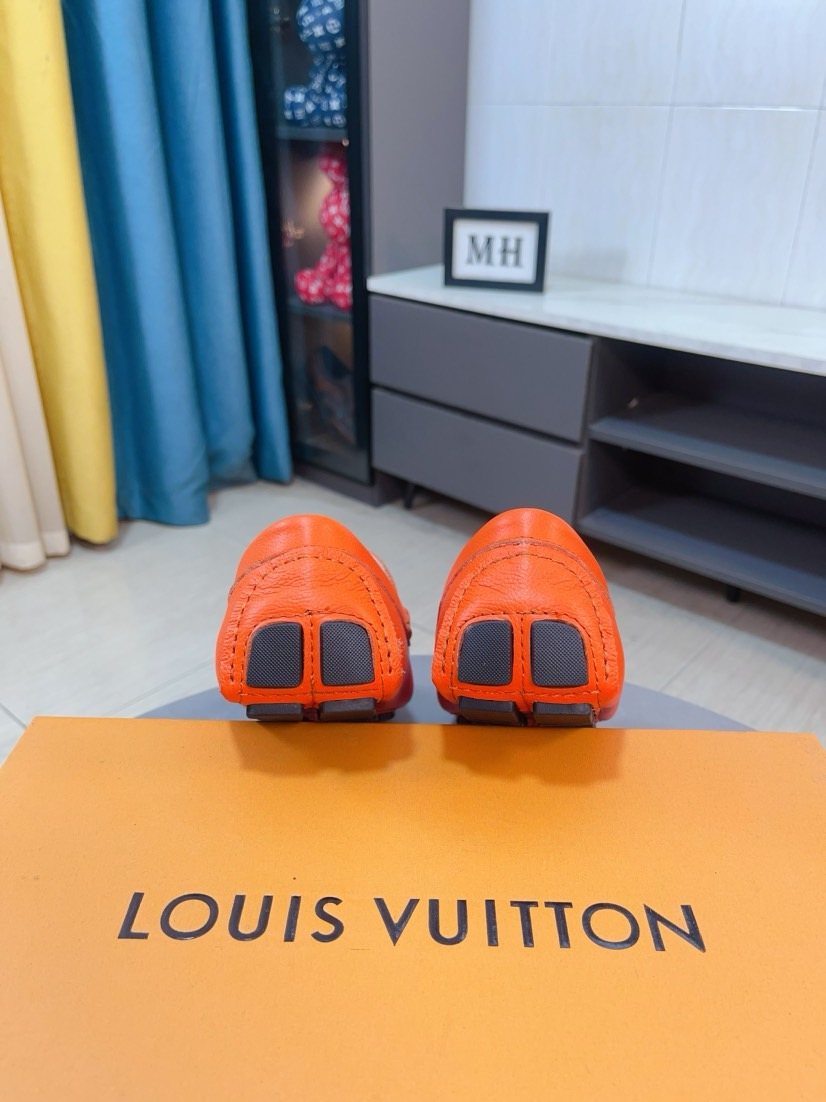 Louis Vuitton Pebbled Metal-Accent Driving Loafers — front