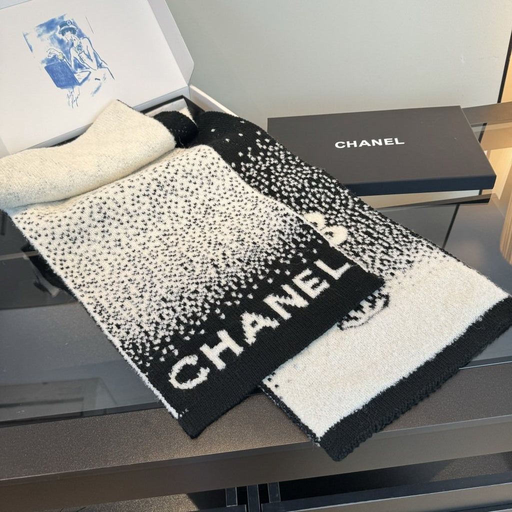 Chanel Ivory and Black Knit Scarf — hero