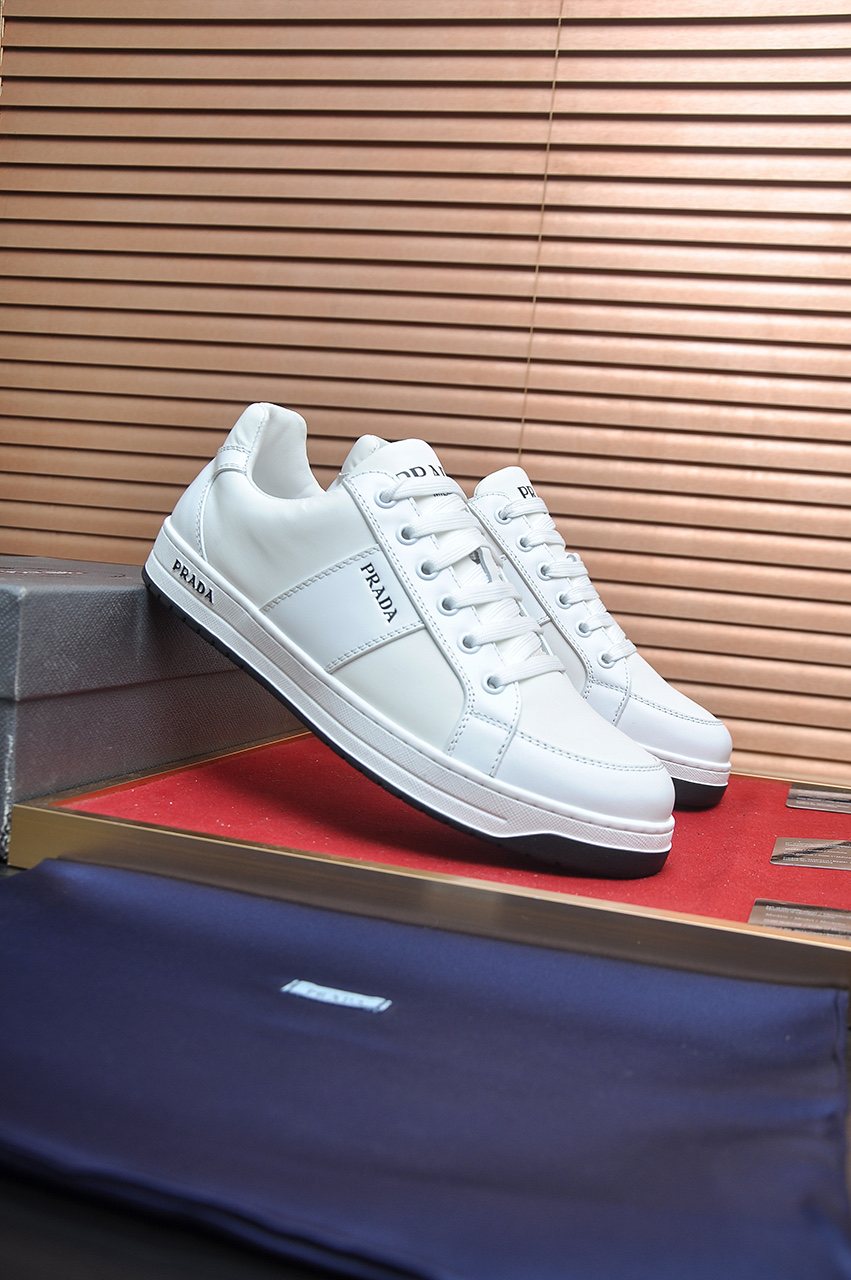 Prada Contrast Lace Low-Top Sneakers — front