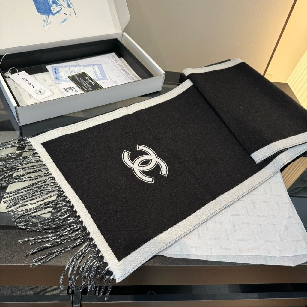 Chanel Contrast Panel Fringed Scarf — front