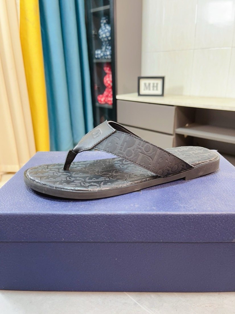 Dior Patterned Thong Sandals — front