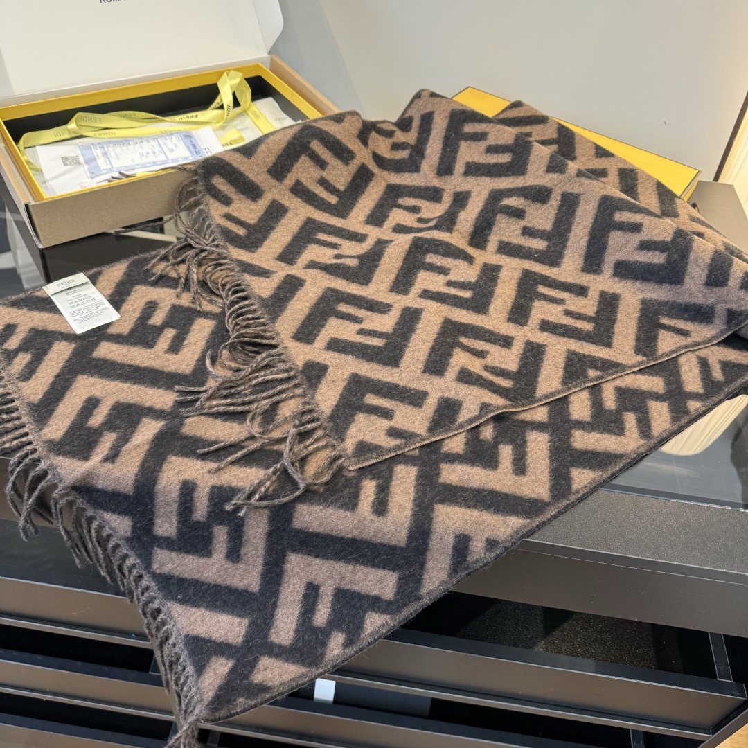 Fendi Geometric Fringed Scarf — front