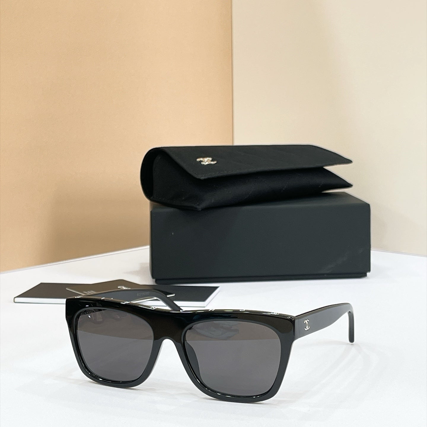 Chanel Sunglasses – 5569