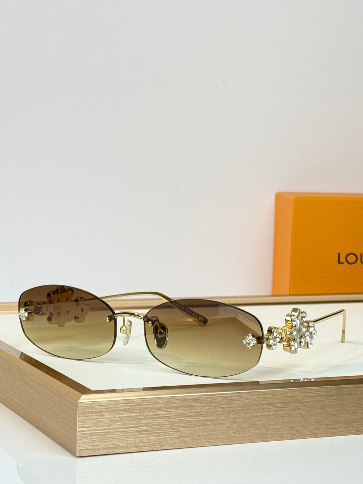 Louis Vuitton Sunglasses – Z3186U