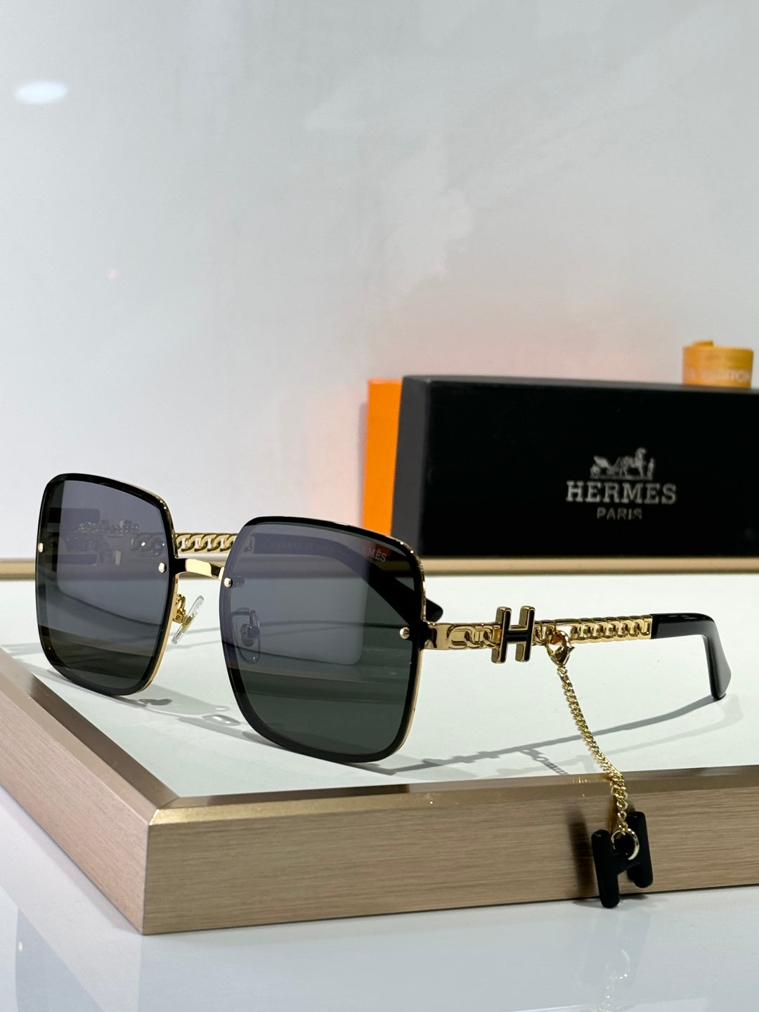 Hermès Sunglasses – 9196